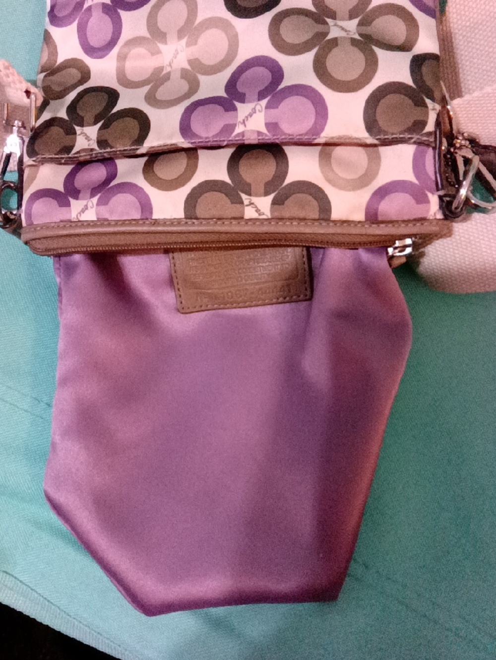 Coach Madison Op Art Sateen Clover Swingpack w/Wristlet Creed-K1067-44441 - Picture 2 of 8